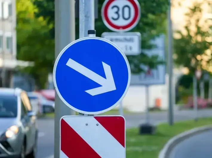 Goodyear illegal left turn accident attorney reviewing crash evidence from a collision near Palm Valley Golf Club