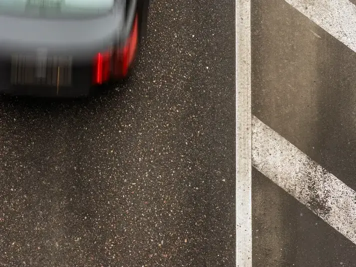 car accident consultation for victim hurt in a left turn crash near Palm Valley Golf Club and local service businesses