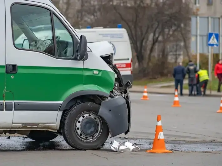 Injury lawyer consultation for left turn crash victim near Sun City Country Club neighborhood streets